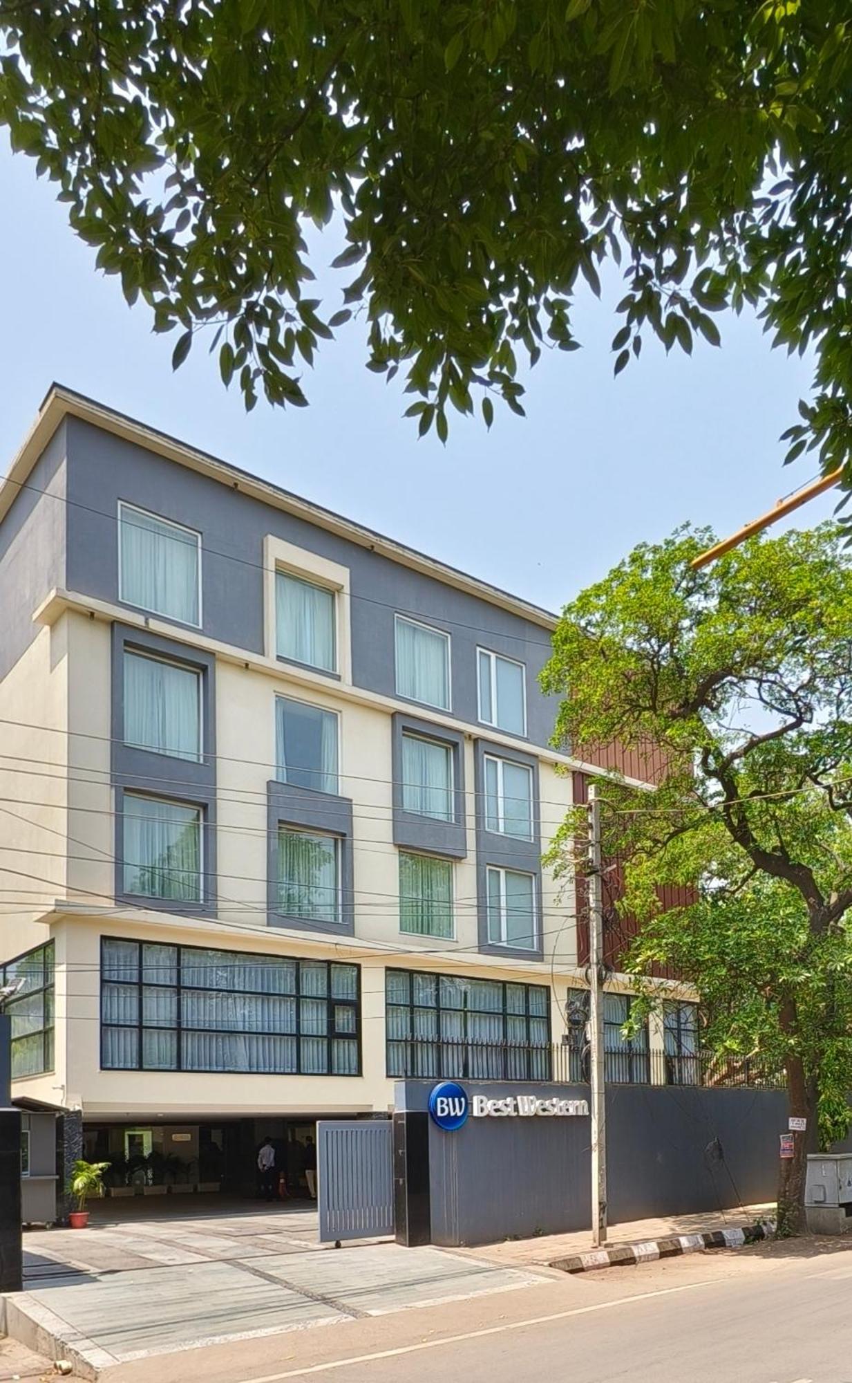 Best Western Maharani Bagh Neu-Delhi Exterior foto
